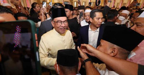 安华：沙砂地位涉修宪 需询马来统治者建议