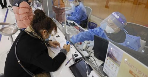 中国恢复审发 日本民众赴华普通签证