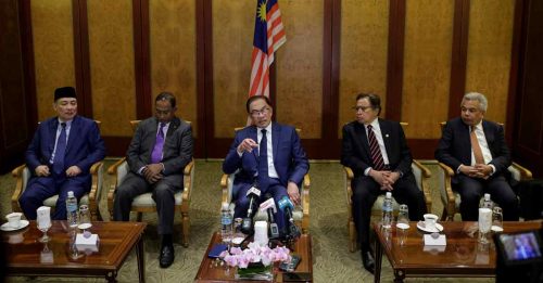 与博尔基亚建立私人交情 首相：助加速落实马汶计划