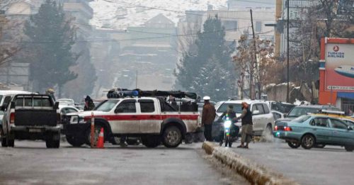 阿富汗外交部外自杀袭击 传20死40伤  IS宣称犯案