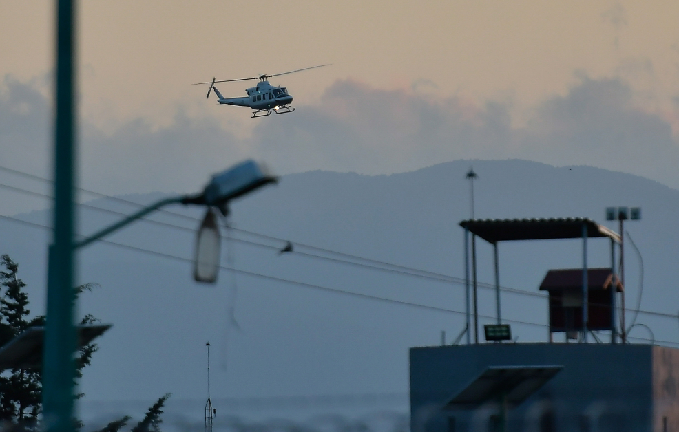 运载奥维迪奥的直升机，5日出现在Altiplano监狱上空。（欧新社）
