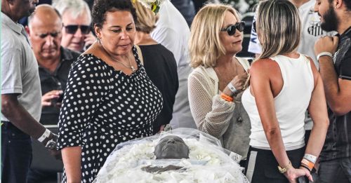 ◤比利逝世◢巴西使馆开放  马球迷可线上吊唁