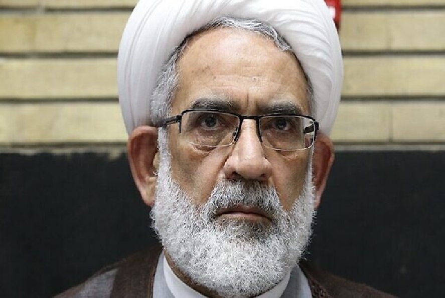 英国宣布制裁伊朗总检察长蒙塔泽里（图）。