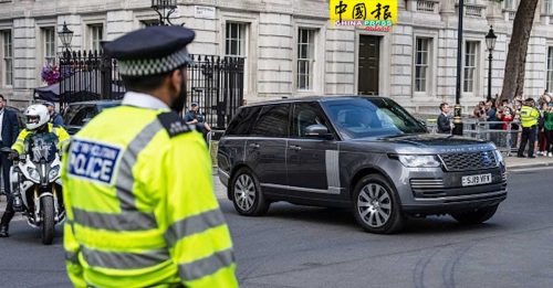 英政府车发现中国SIM卡 中使馆：没兴趣搜集定位信息