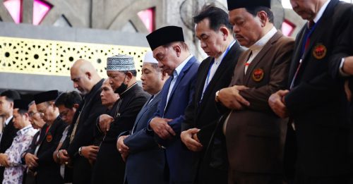 安华泰国伊斯兰中心祈祷