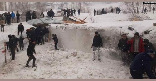 塔吉克多地發生雪崩 15死  國際交通中斷