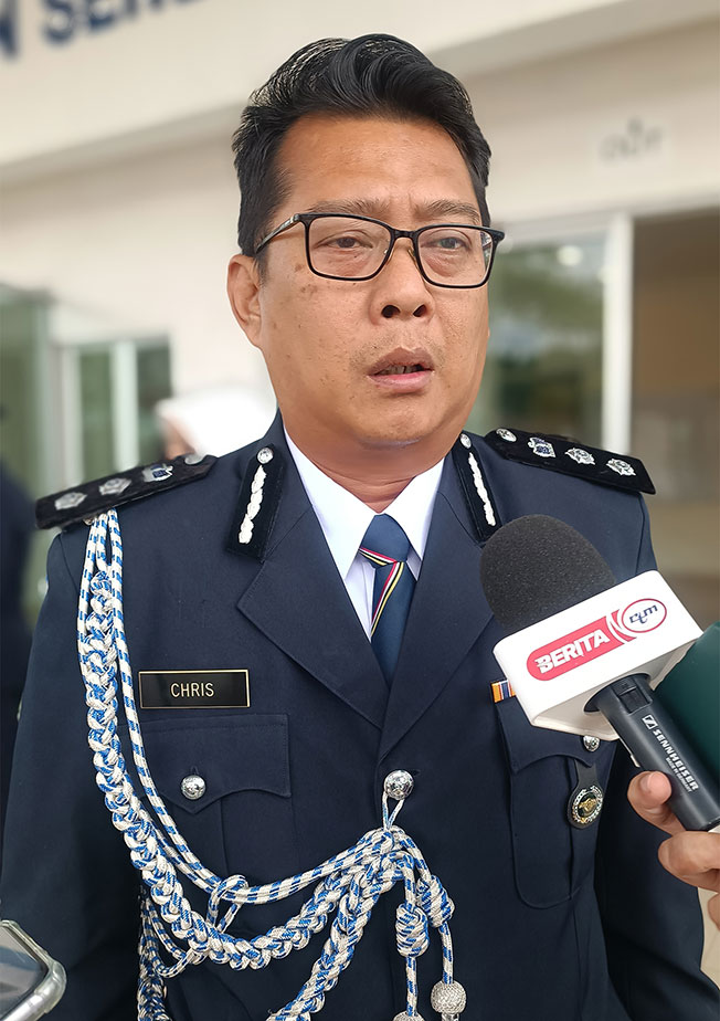 克力斯多柏峇迪：警方已开档调查警察插足他人家庭案。