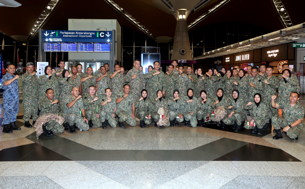 34名武装部队医护人员周五（10日）晚出发前往土耳其。