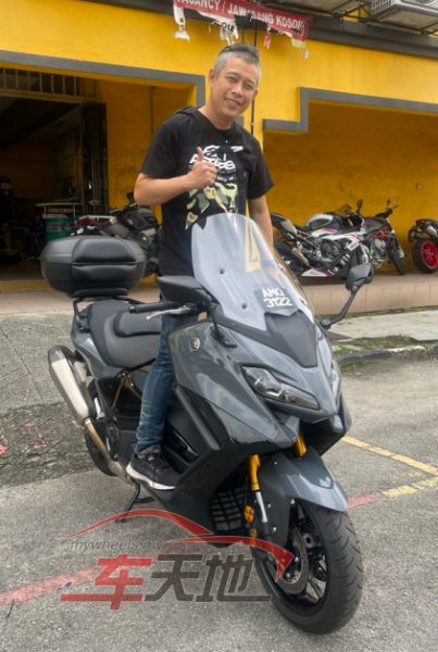 ▲换了多辆scooter后，林武辉还是钟情于这台Yamaha Tmax 560 TECH MAX。