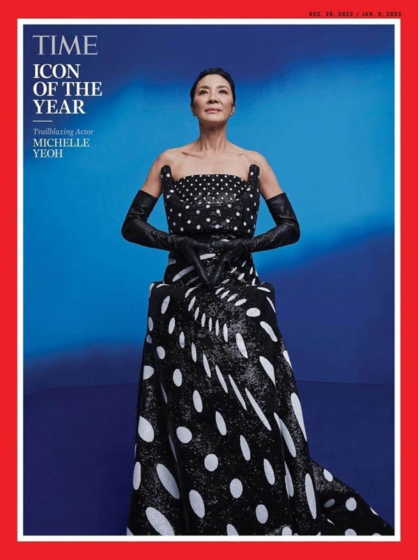 杨紫琼获选为《时代》杂志2022年度人物，并登上杂志封面。
