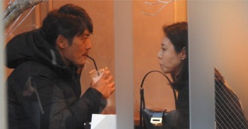 反町隆史松嶋菜菜子结婚23年   约会互动甜蜜像拍日剧