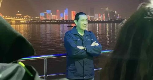 ◤马英九访中◢ 赴汉口江畔欣赏灯光秀马英九赞叹太美了