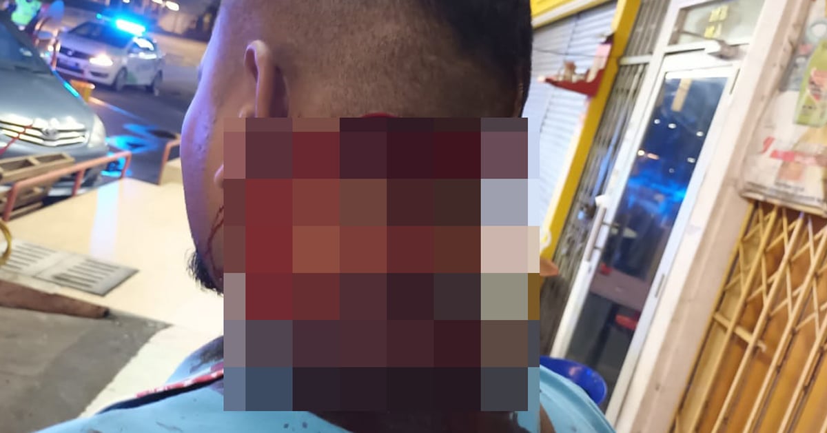 另一名男子后脑勺及颈部，被人严重砍伤。