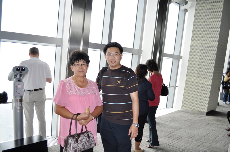 首次与儿子黄达豪乘搭飞机前往上海，是阮丽如最美好的旅游回忆。