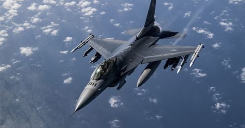 美国准备给乌克兰 F-16战机