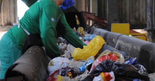 回收解决不了环保问题  研究：排放大量塑料微粒