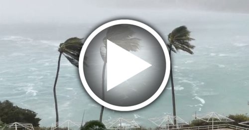 台风“玛娃”强势登陆关岛 98%地区断电 财物严重受损