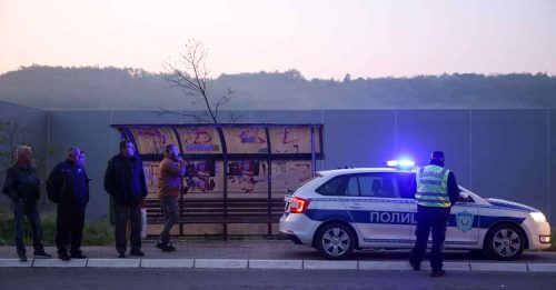 塞尔维亚再爆重大枪击案 8死13伤枪手逃逸