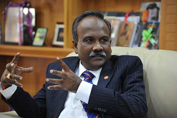 corruption 古拉 西华古马 人力资源部