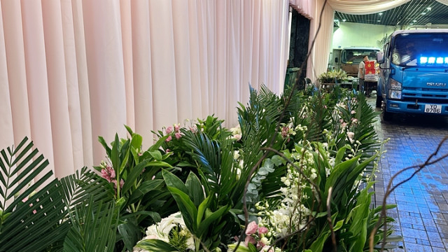 蔡天凤18日设灵。