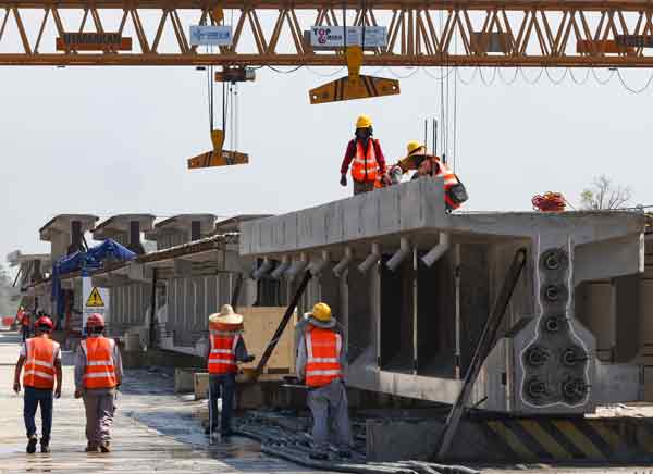 东海岸铁路计划在吉兰丹的工程，目前工程进度达61.97%。