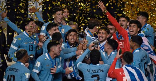 ◤U20世青赛◢ 力克意大利  乌拉圭首夺冠军