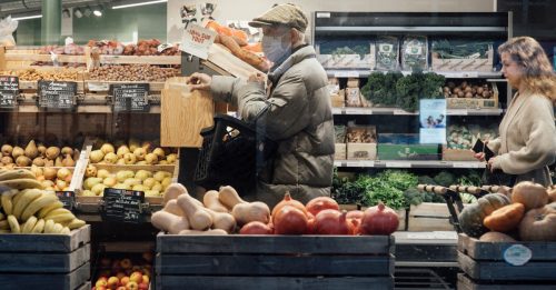 食品价格高涨 全球1/8人吃不饱