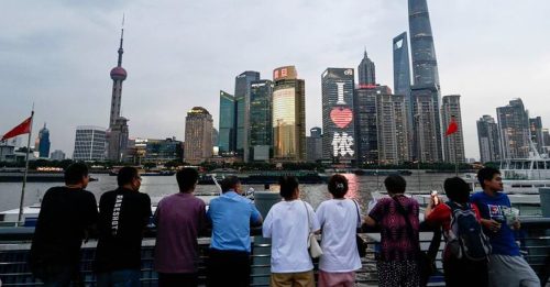 “上海搞成这样 很难过” 网文引发民热议