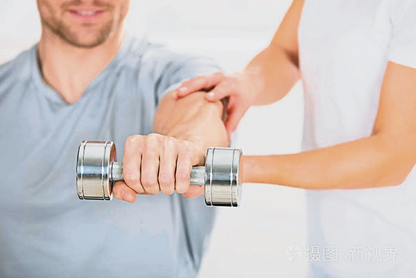 不管是哪类型的中风患者取得进展较快与否与个人的动力有关。