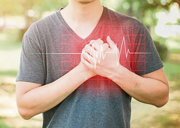 心脏病和中风之间存在着相互影响和连带关系。应该提高对这些疾病的认识，并采取预防措施，以减少发病的风险。