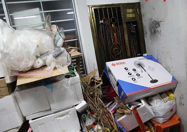 rubbish 垃圾屋 邻居