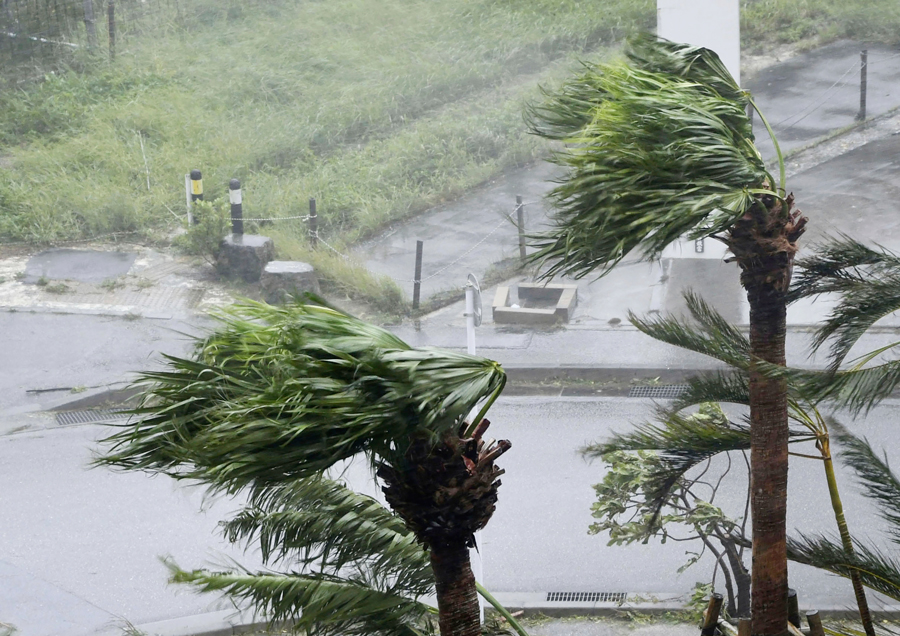 卡努颱风“回马枪”袭冲绳 停电3天 才修好3小时又没电