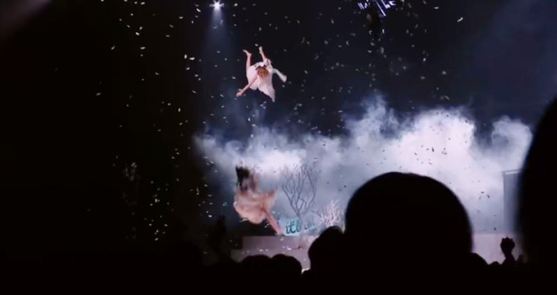 女星4公尺高空坠落 Ella目击惊吓尖叫