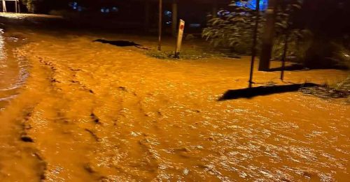 马兰多地区洪水来袭 开设4疏散中心收留灾黎
