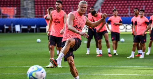 ◤欧洲超级杯足球赛◢   曼市vs塞维利亚  抢欧洲第一冠