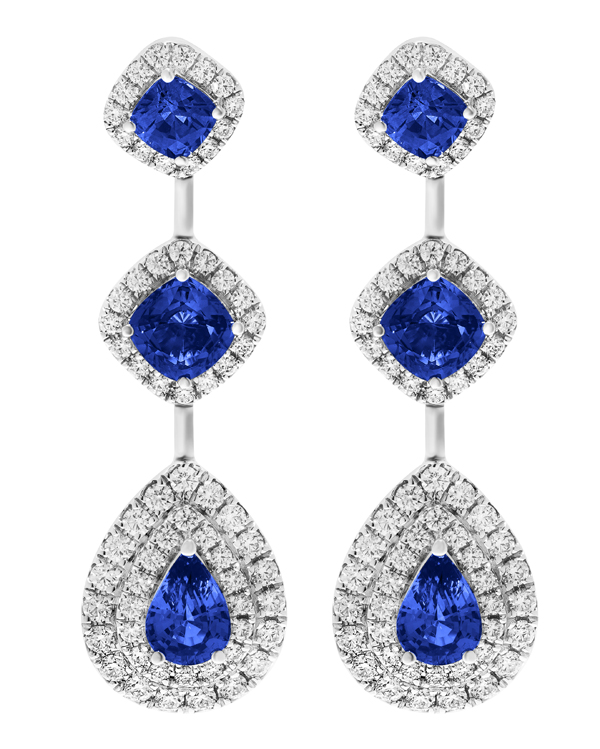 Sapphire Symphony 蓝宝石交响曲
午夜蓝的蓝宝石，在Le Lumiere钻石的映衬下熠熠生辉，散发着帝王般的优雅气质。星光蓝宝石串、公主式项链和华丽蓝宝石戒指，为装扮增添一抹奢华气息。
