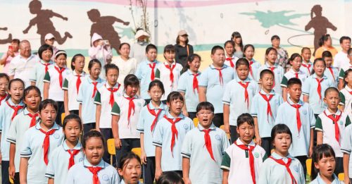 预防近视！中国要求中小学生 每天户外活动2小时