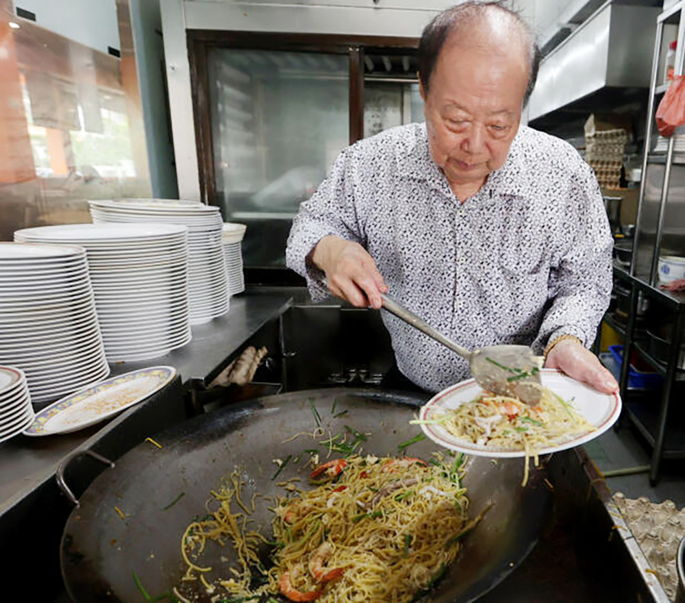 狮城戴劳炒面老板 登广告出售全盘生意