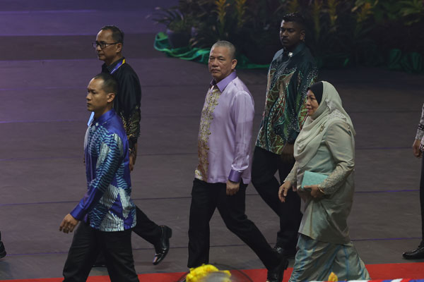 研究元首接获民生投诉 首相承诺 妥善处理