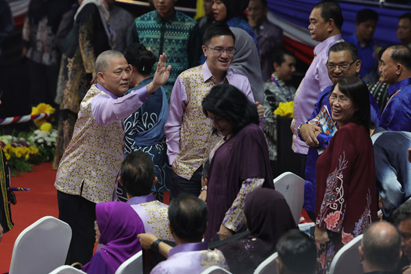 研究元首接获民生投诉 首相承诺 妥善处理