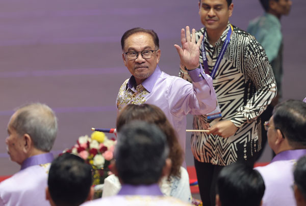 研究元首接获民生投诉 首相承诺 妥善处理