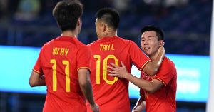 ◤2022杭州亚运◢ 男足开赛　中国5比1　韩国9比0