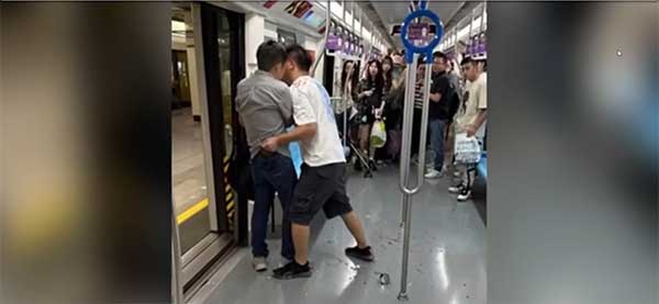 subway shanghai 地铁 互殴