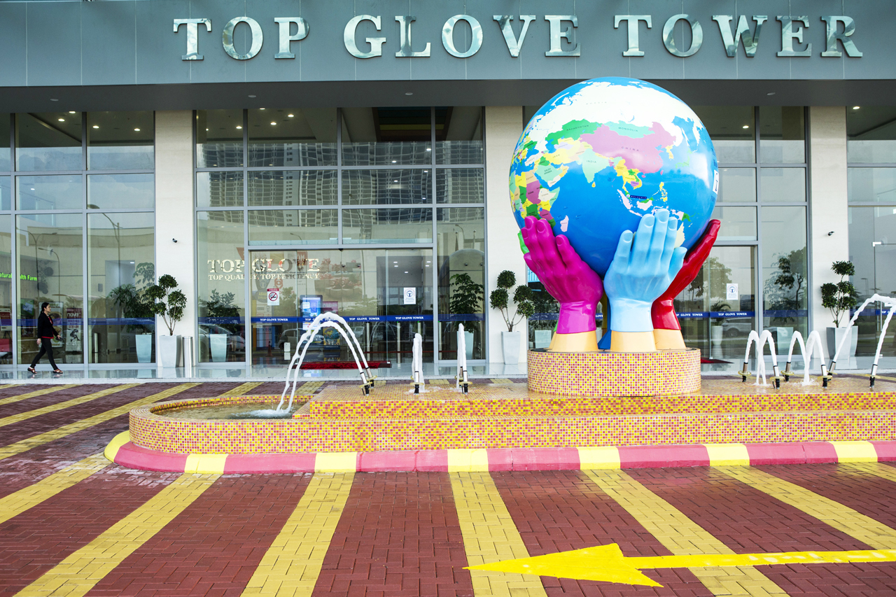 上市以来最惨！顶级手套全年亏9亿