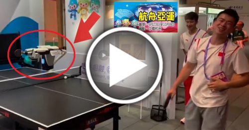 ◤2022杭州亚运◢ 郑思维挑战乒乓机器人 网友：你还是打羽球吧