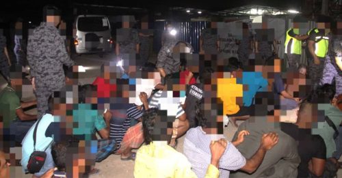 195人挤15集装箱 移民局取缔 偷渡客东躲西藏