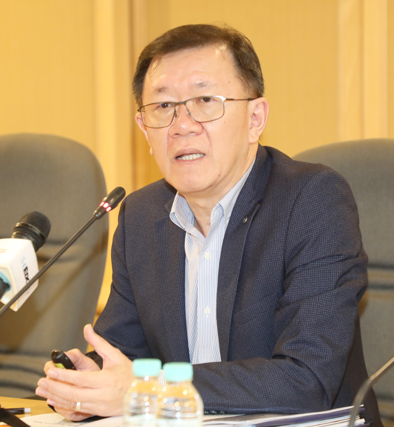 兑新元一举贬破3.50 分析:令吉弱势 恐未完