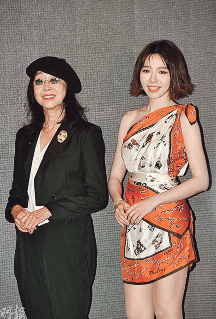 林明祯获邀担任“国际电影创作营”的青年大使，希望能够与张婉婷导演（左）在电影上有合作的机会。（图取自明报）
