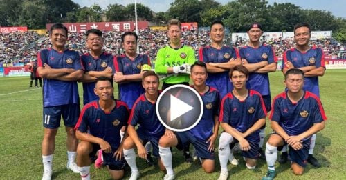 香港明星足球队1举动获赞  “这才是真爱国”