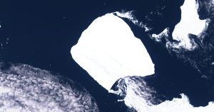 世界最大冰山 正在脱离南极